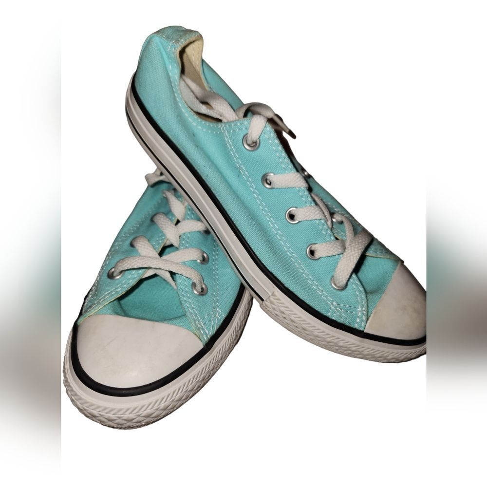 Use All Star Chuck's size 3.